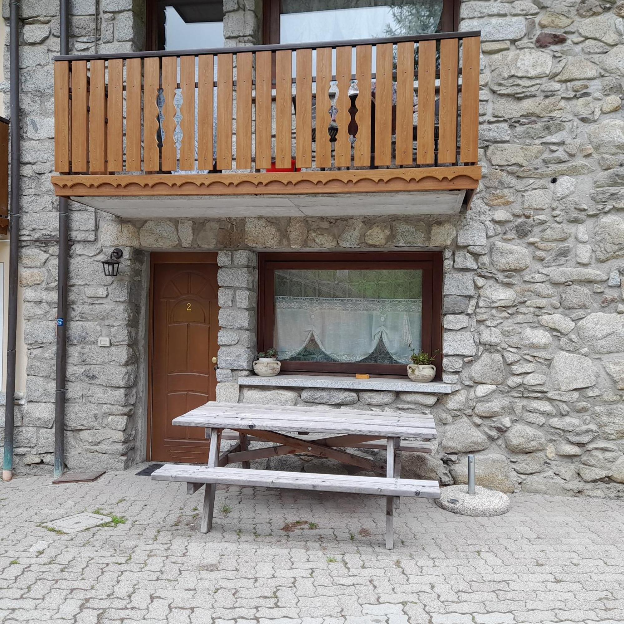 Soggiorno Vacanze Stella Alpina Temù Eksteriør billede